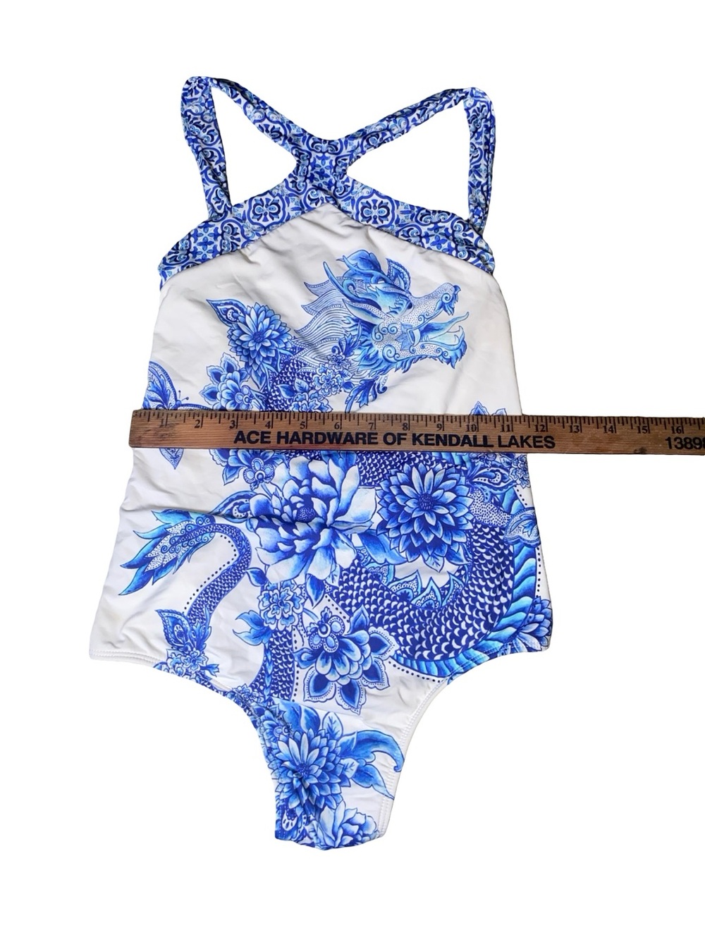 Farm Rio Praia Blue White Dragon Floral One Piece Swimsuit Cross Neck runs small - Picture 4 of 5